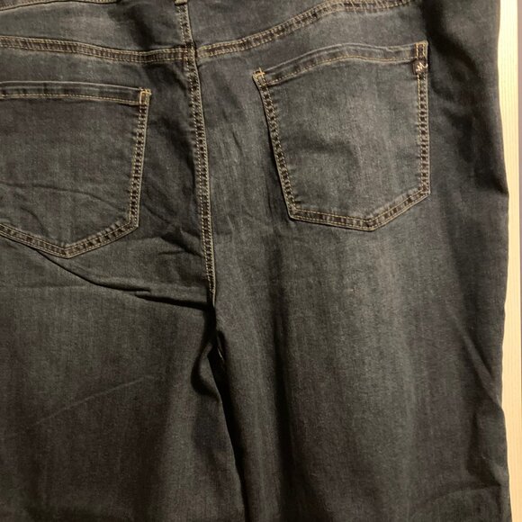 M Jeans By Maurices Size 24W Regular Super High Rise Wide-Leg - Picture 2 of 4